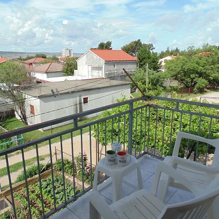 Apartments Cico Starigrad Paklenica Zewnętrze zdjęcie